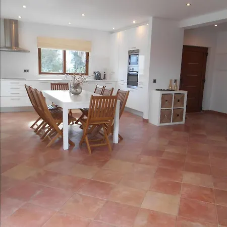 Charming And Luxurious Villa With Private Pool Hébergement de vacances